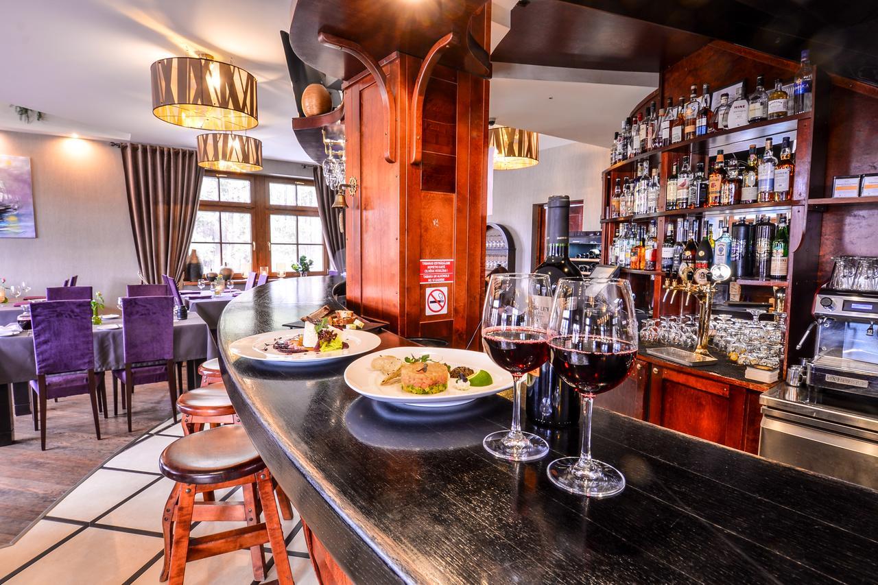 Port Hotel Ādaži エクステリア 写真