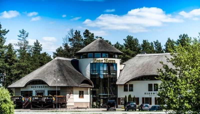 Port Hotel Ādaži エクステリア 写真