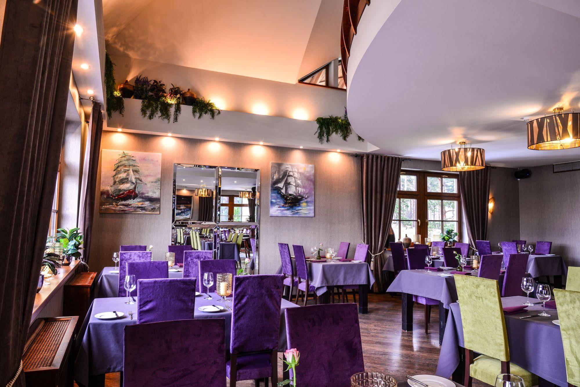 Port Hotel Ādaži エクステリア 写真