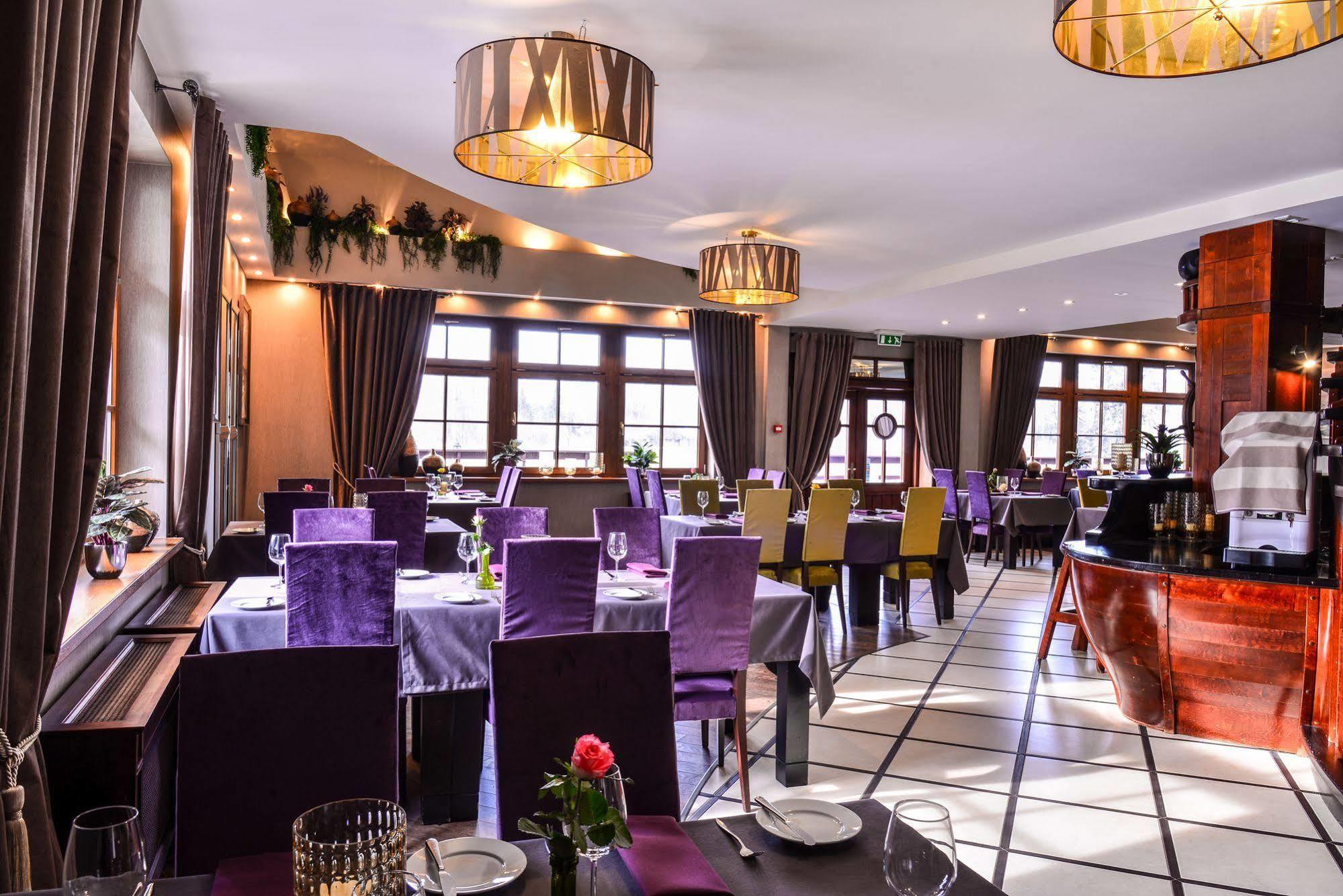 Port Hotel Ādaži エクステリア 写真
